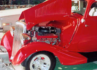 Mel Hayes' 34 Ford engine